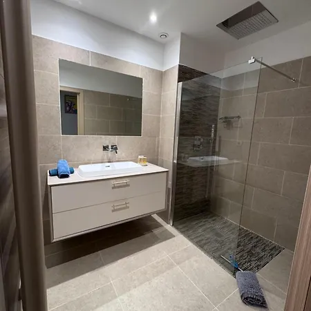 Superbe En Centre Apartmán