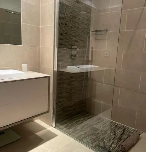 Superbe En Centre Apartment *